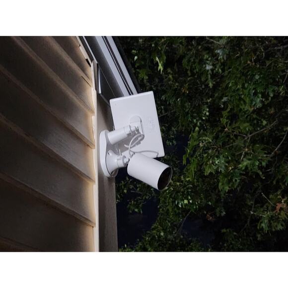 Solar Security Camera | TP-Link Tapo SolarCam C402 Kit | 1080p WiFi w/ Panel NIB - Picture 11 of 11